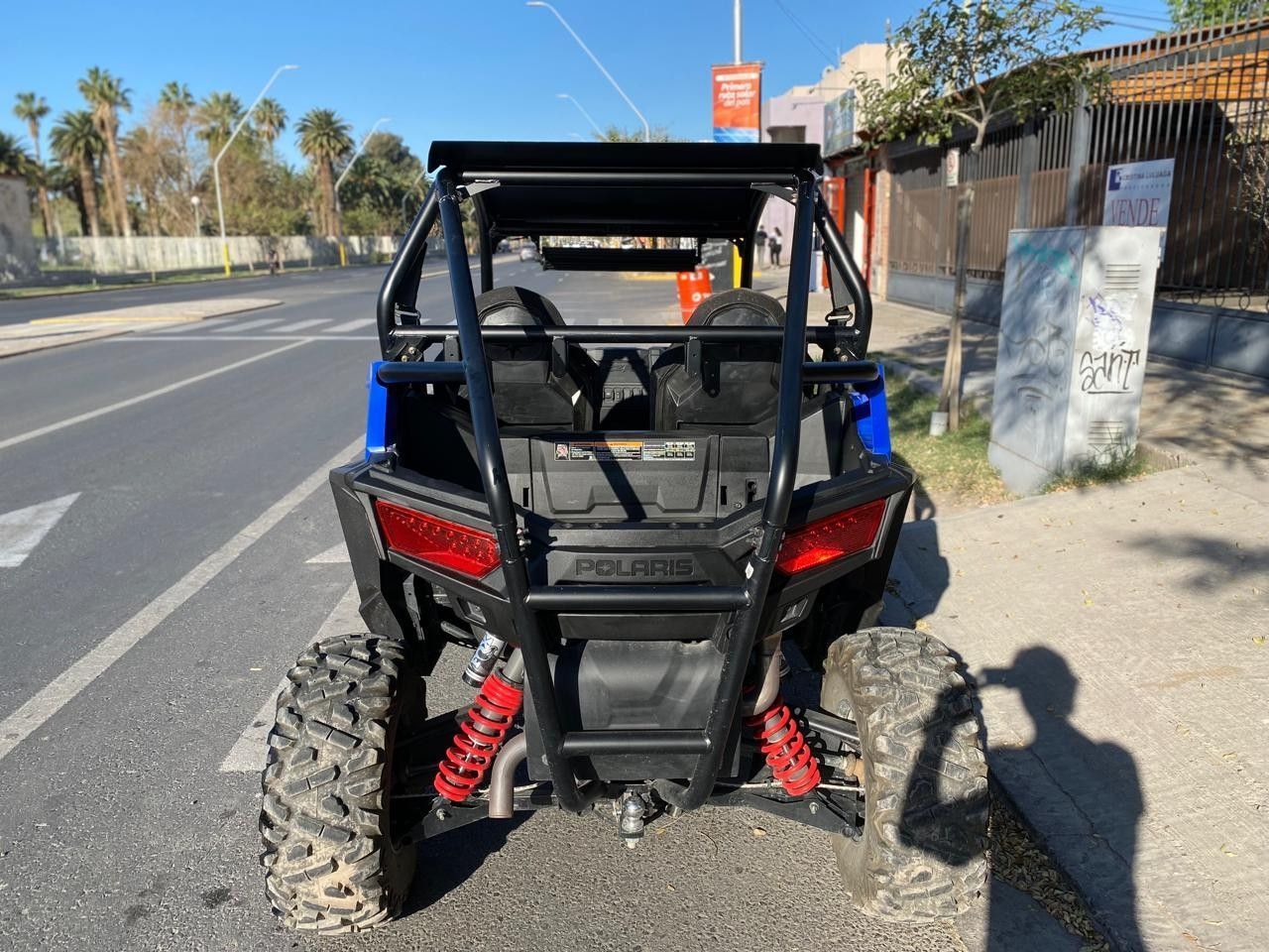 Polaris RZR Usado en San Juan, deRuedas