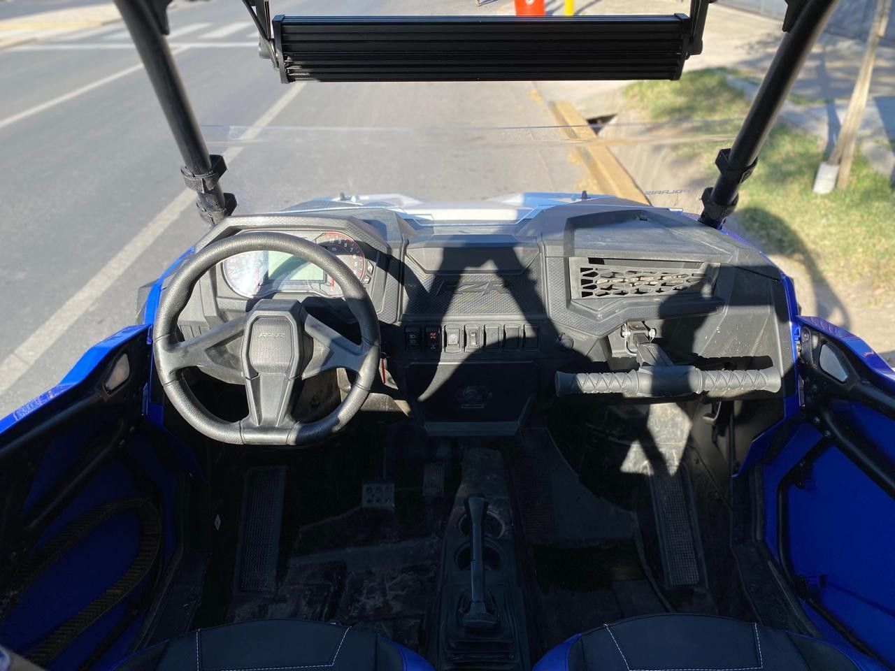 Polaris RZR Usado en San Juan, deRuedas