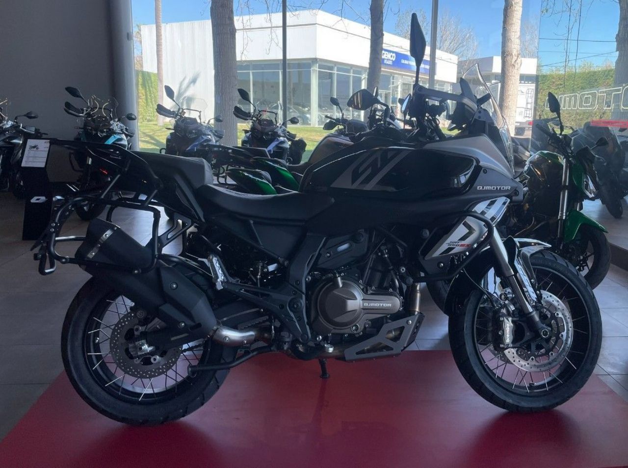 Qjmotor SRT Nueva en Mendoza, deRuedas