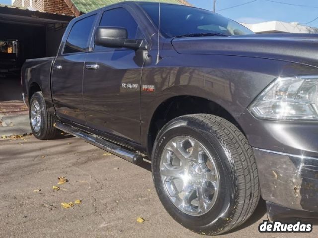 RAM 1500 Usada en Mendoza, deRuedas