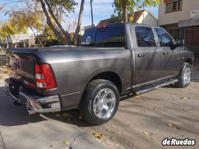 RAM 1500 Usada en Mendoza, deRuedas