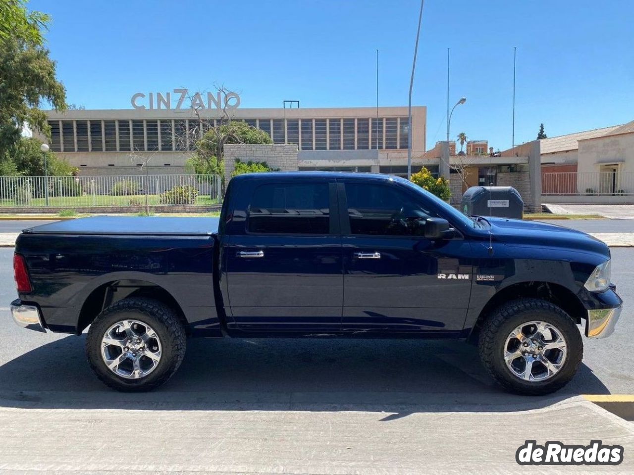 RAM 1500 Usada en San Juan, deRuedas