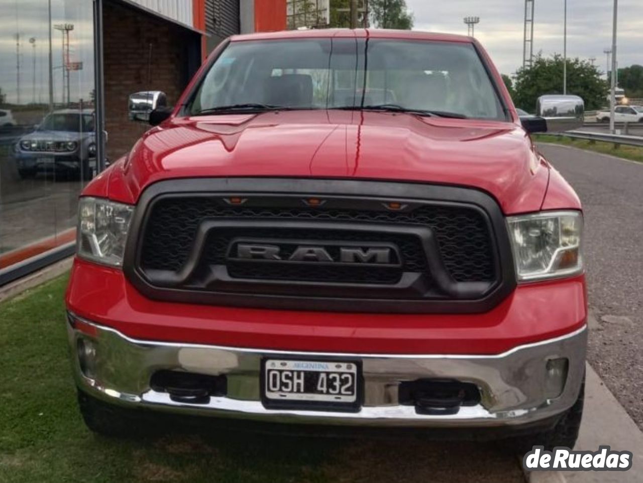 RAM 1500 Usada en San Juan, deRuedas