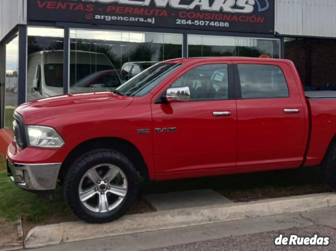 RAM 1500 Usada en San Juan, deRuedas