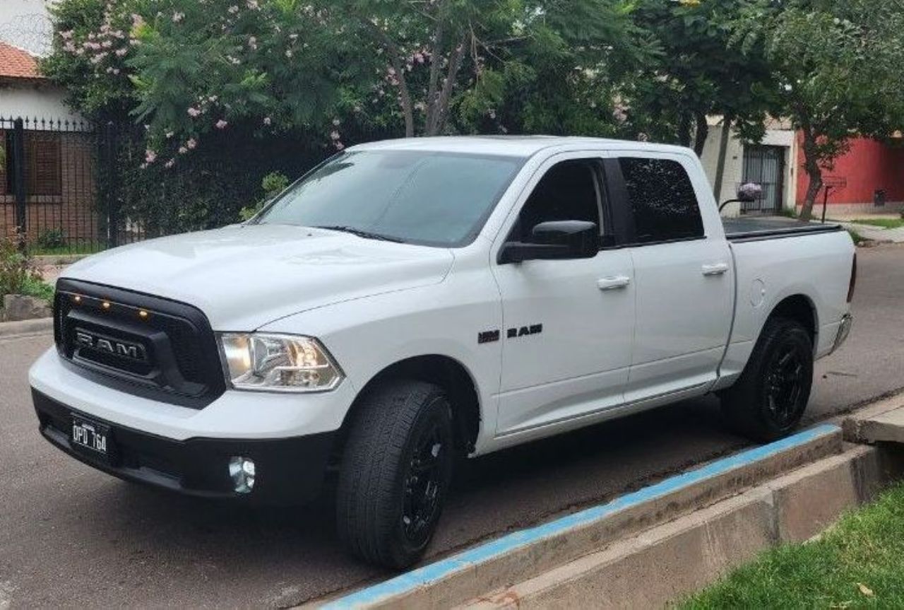 RAM 1500 Usada en Mendoza, deRuedas