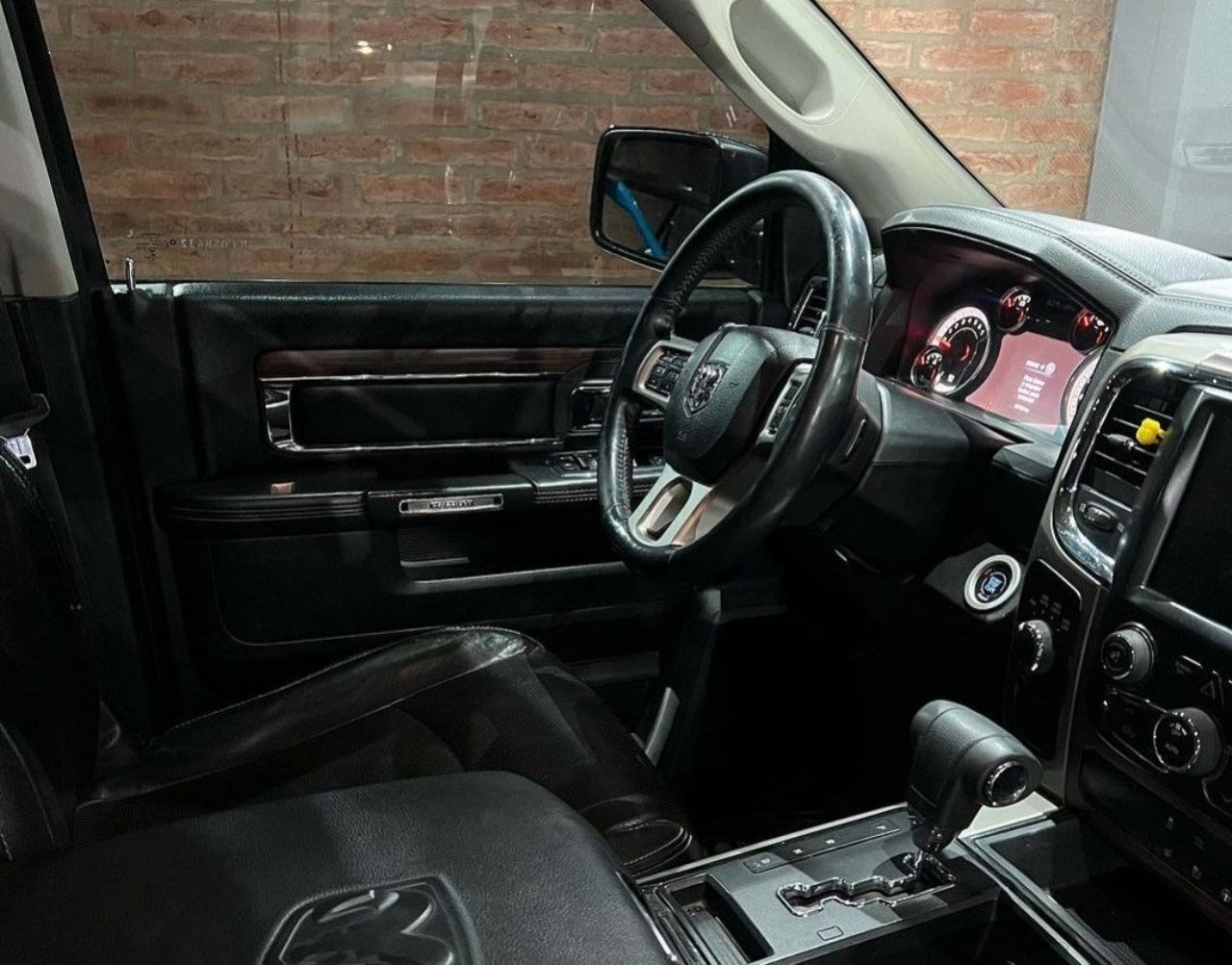 RAM 1500 Usada en San Juan, deRuedas