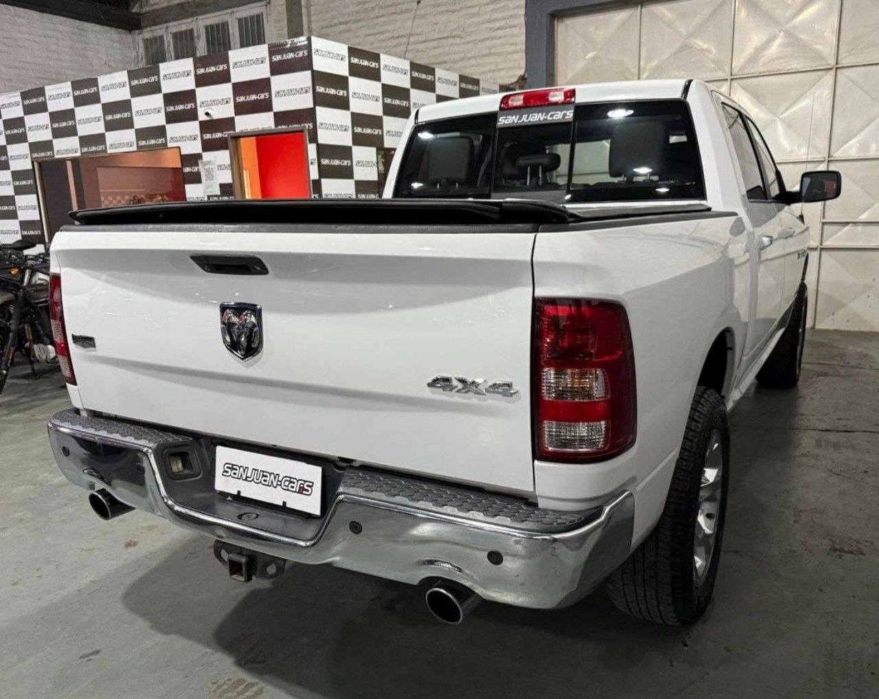 RAM 1500 Usada Financiado en San Juan, deRuedas