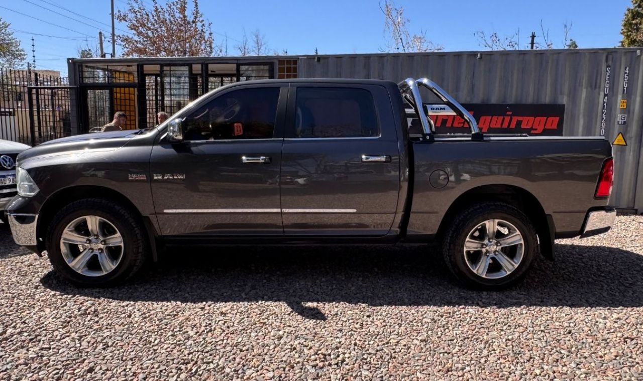 RAM 1500 Usada en Mendoza, deRuedas