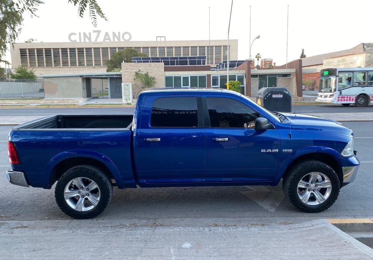 RAM 1500 Usada Financiado en San Juan, deRuedas