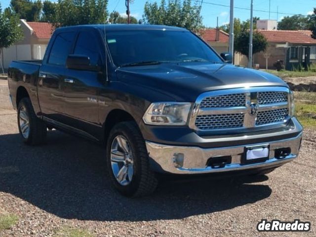 RAM 1500 Usada en Mendoza, deRuedas