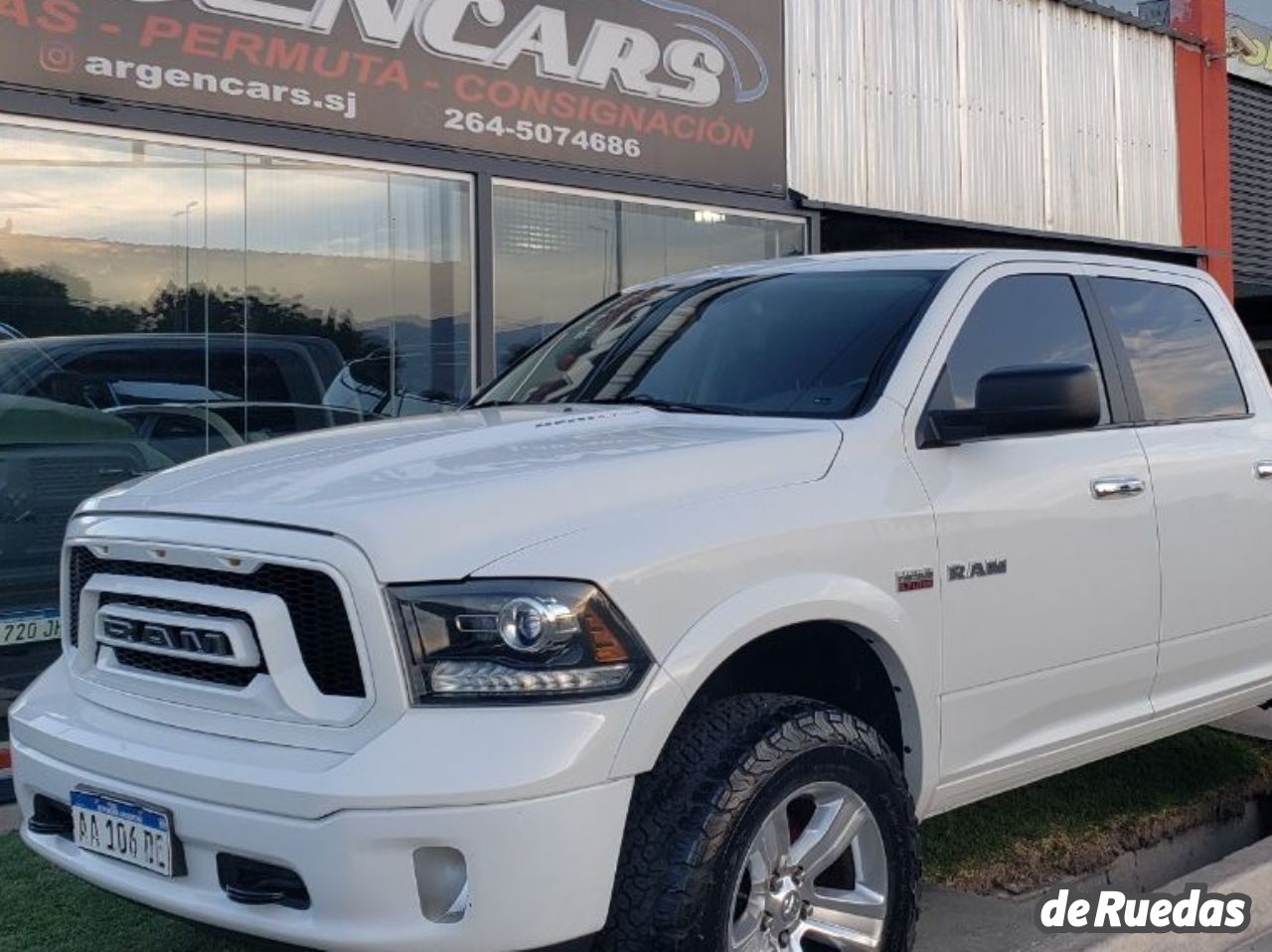 RAM 1500 Usada en San Juan, deRuedas