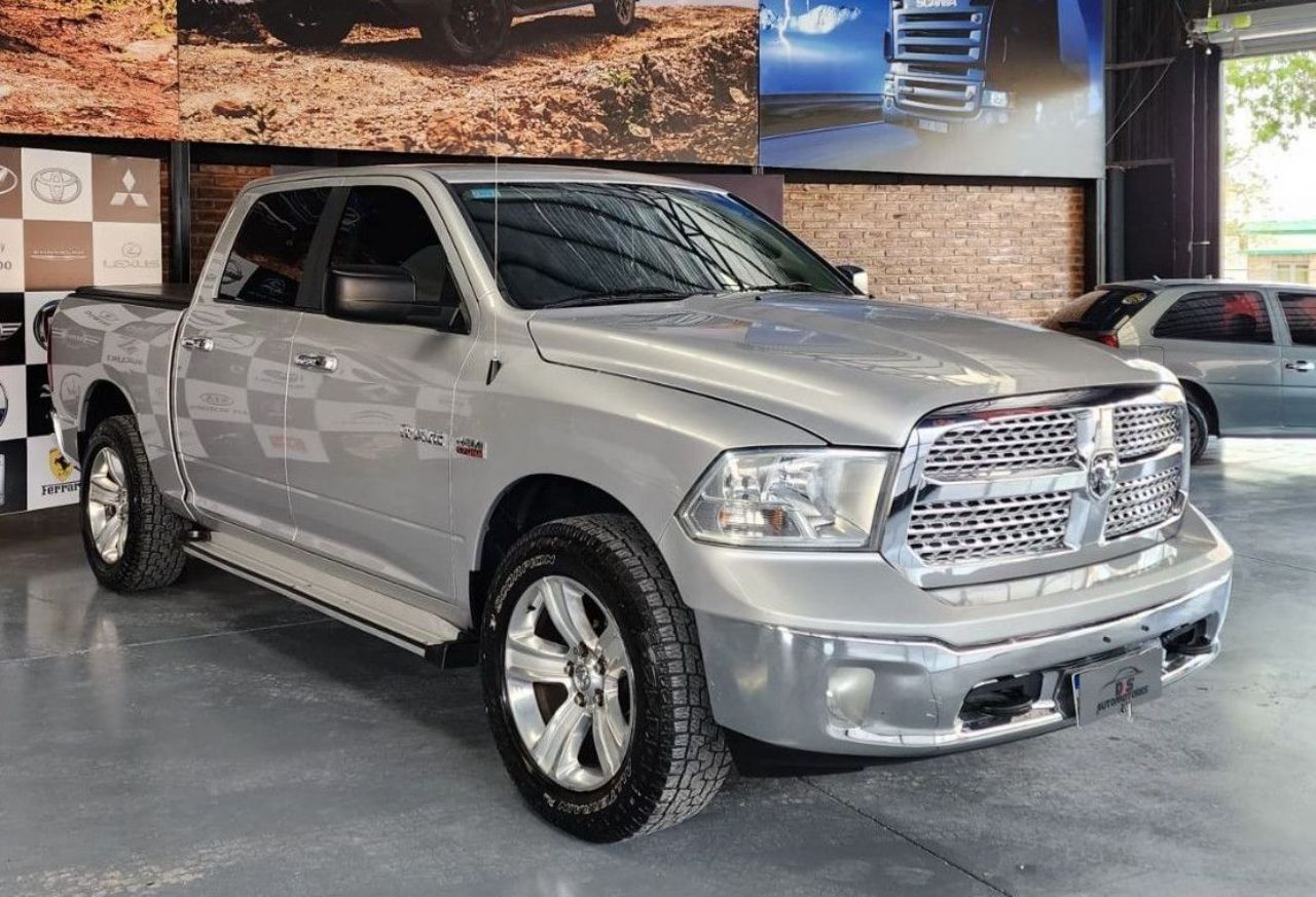 RAM 1500 Usada en Mendoza, deRuedas
