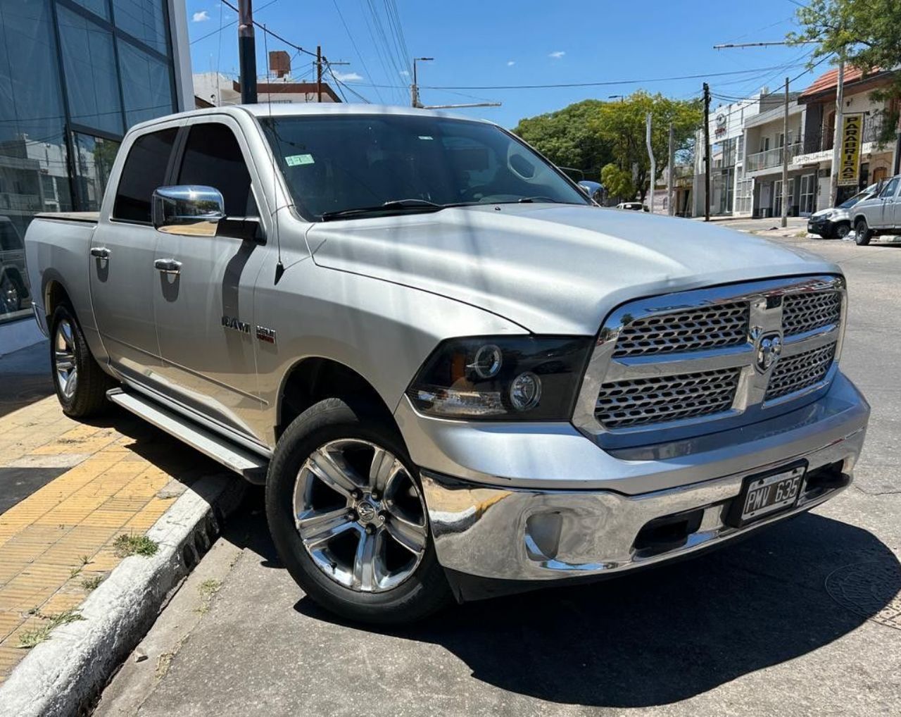 RAM 1500 Usada en San Luis, deRuedas