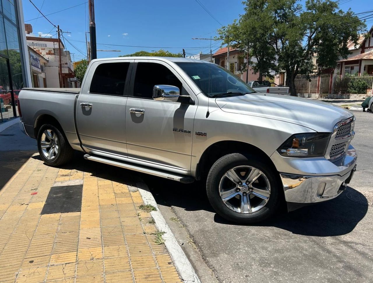 RAM 1500 Usada en San Luis, deRuedas