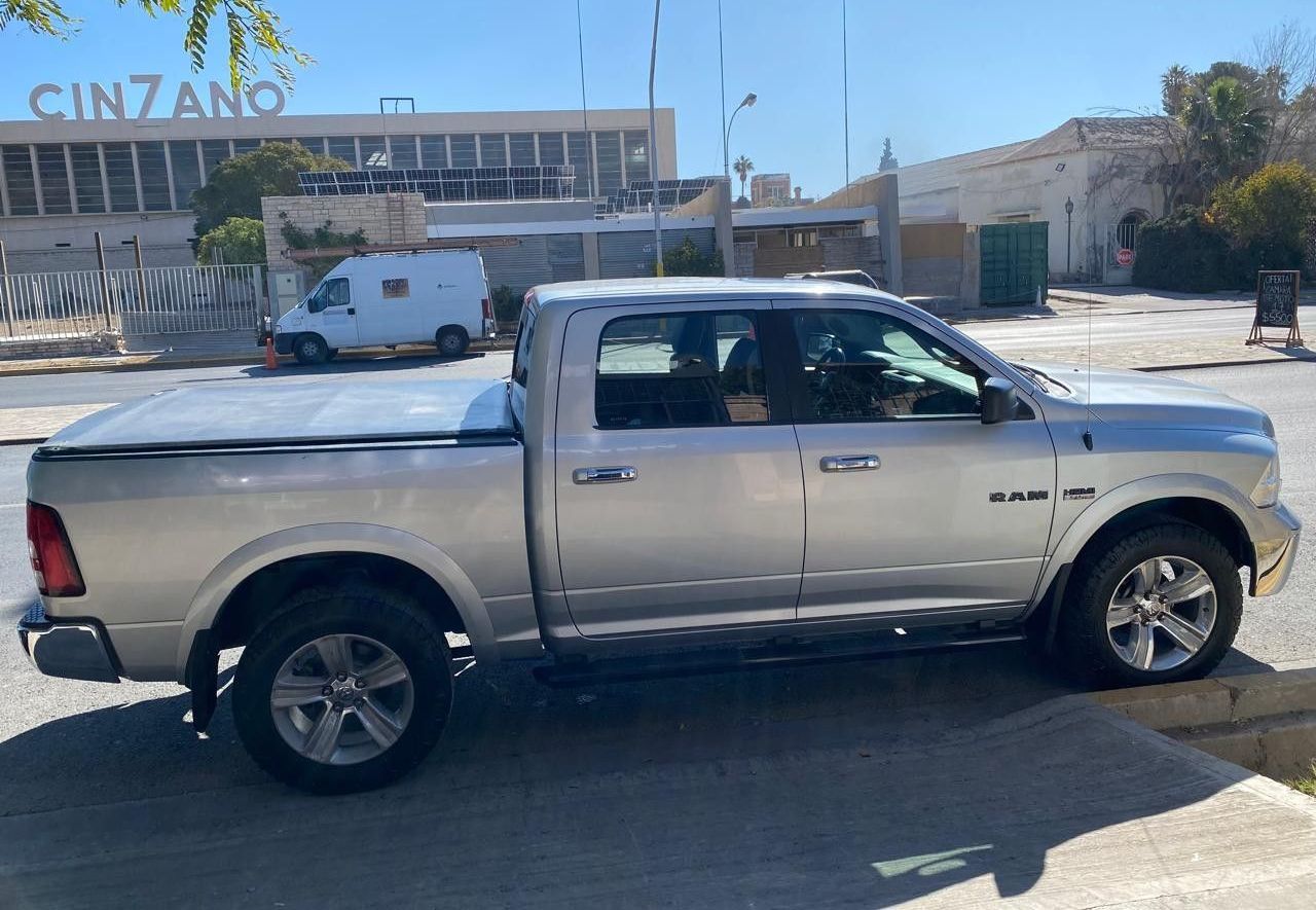 RAM 1500 Usada Financiado en San Juan, deRuedas