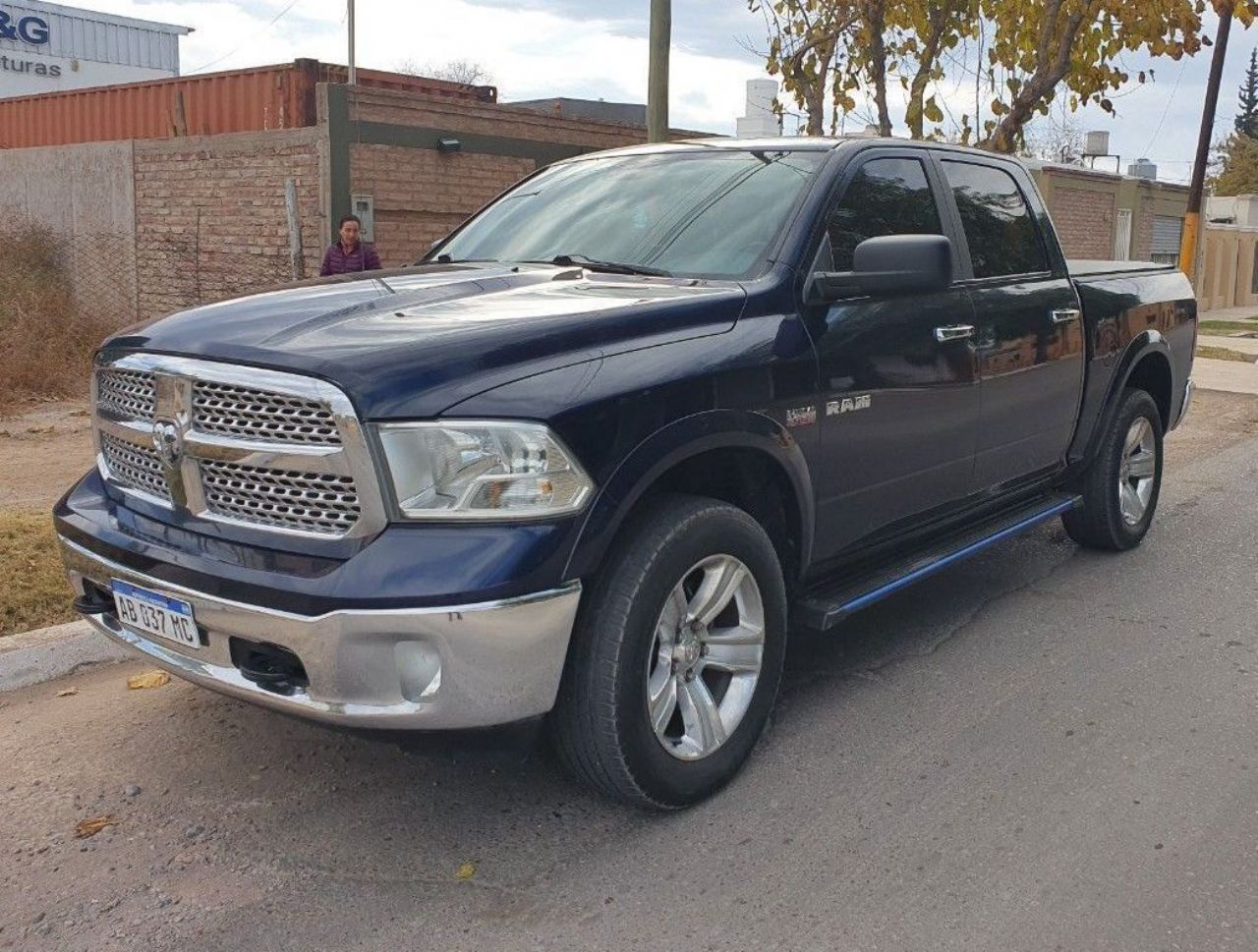 RAM 1500 Usada en San Juan, deRuedas