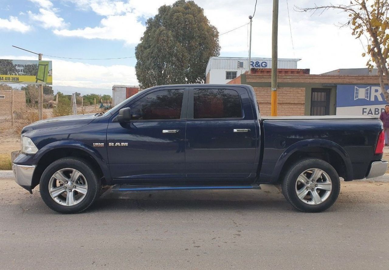 RAM 1500 Usada en San Juan, deRuedas
