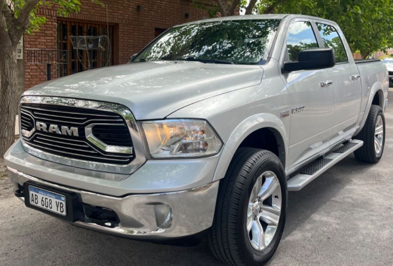 RAM 1500 Usada Financiado en San Juan, deRuedas