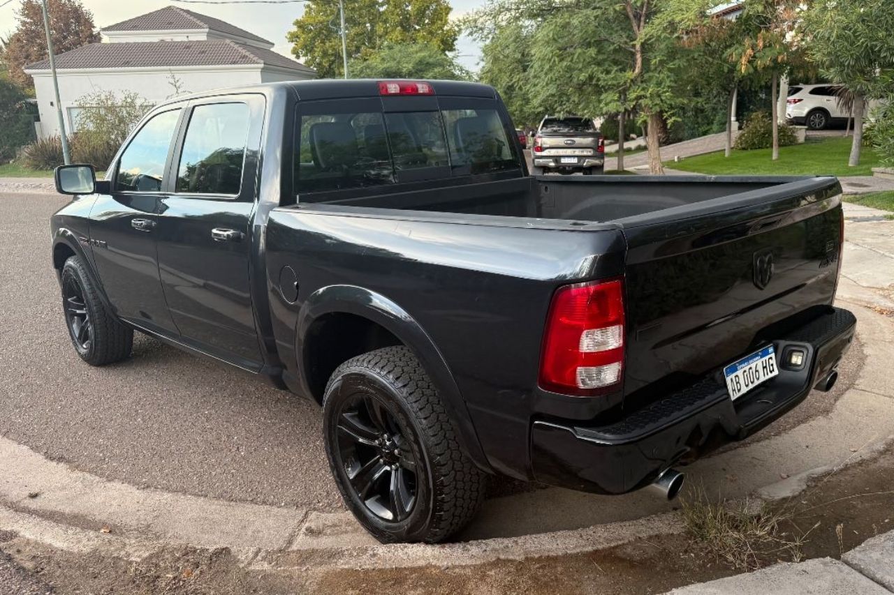 RAM 1500 Usada en Mendoza, deRuedas