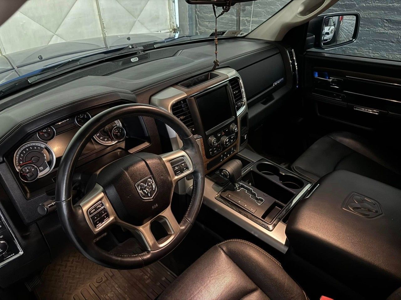 RAM 1500 Usada Financiado en San Juan, deRuedas