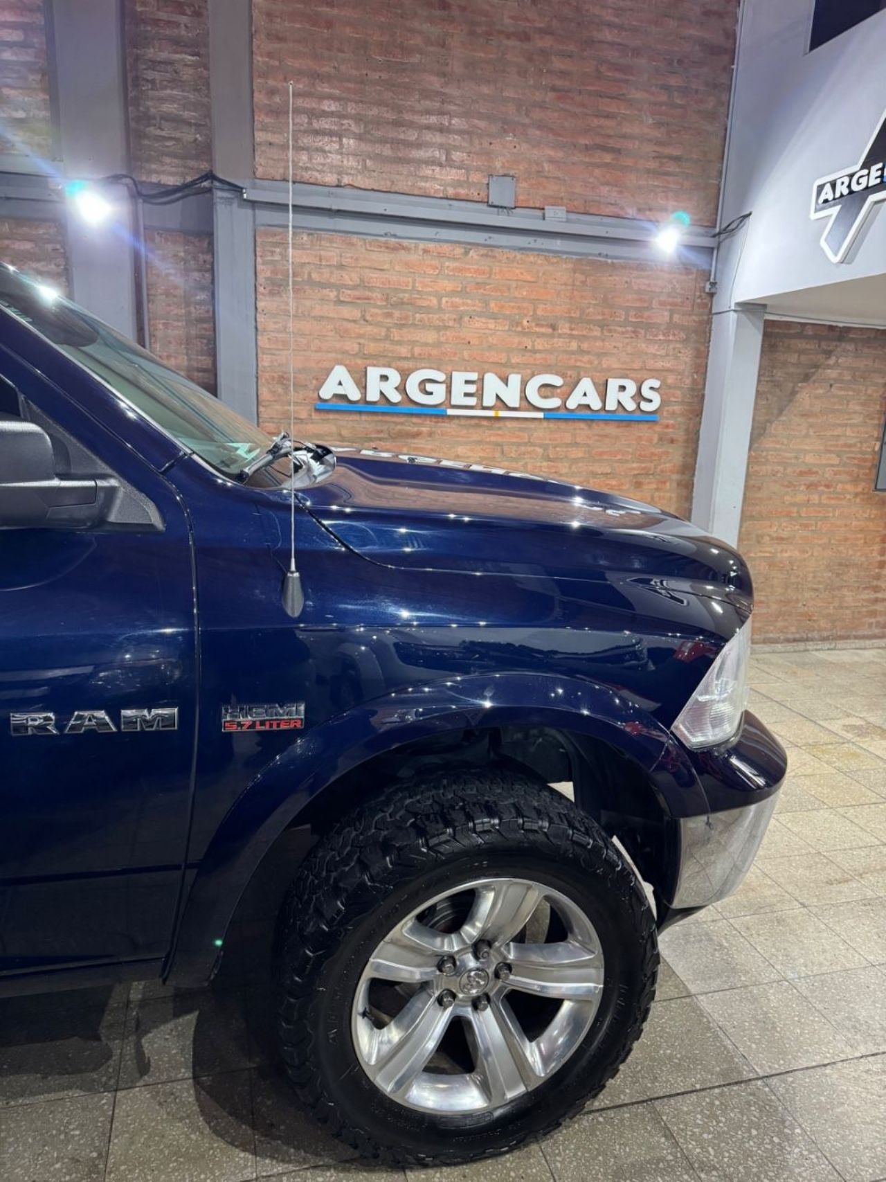 RAM 1500 Usada Financiado en San Juan, deRuedas
