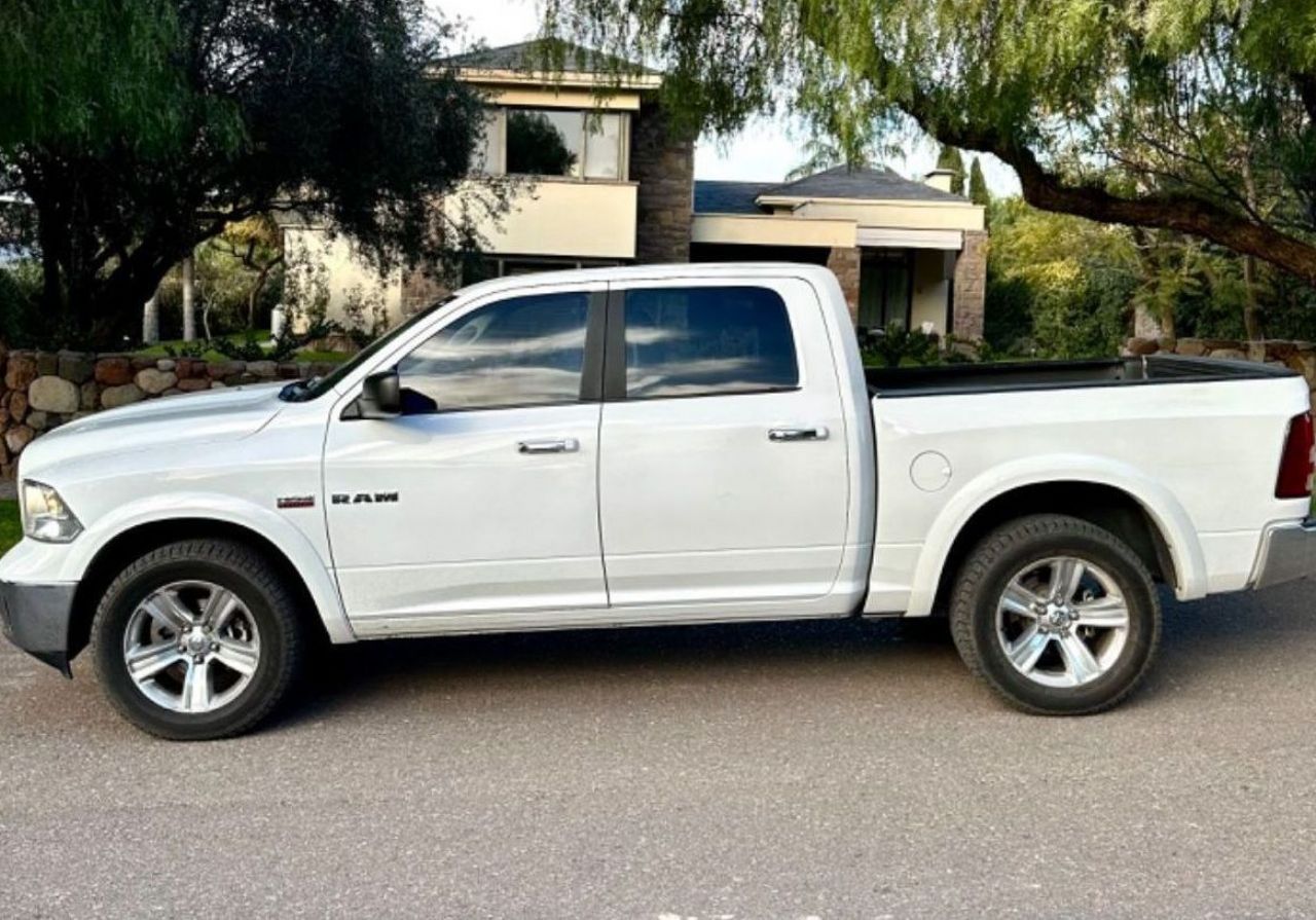 RAM 1500 Usada en Mendoza, deRuedas