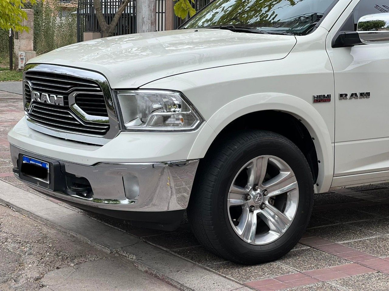 RAM 1500 Usada en Mendoza, deRuedas