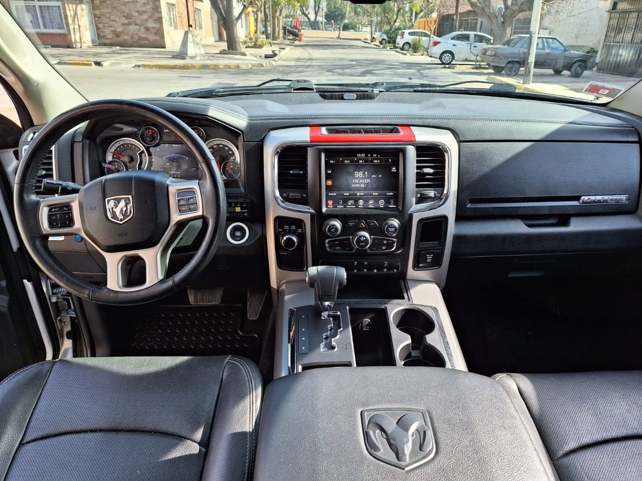 RAM 1500 Usada en Mendoza, deRuedas