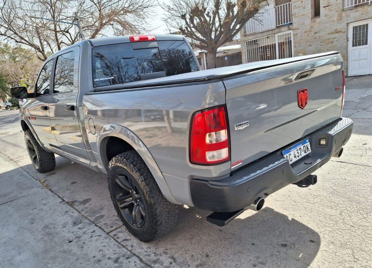 RAM 1500 Usada en Mendoza, deRuedas