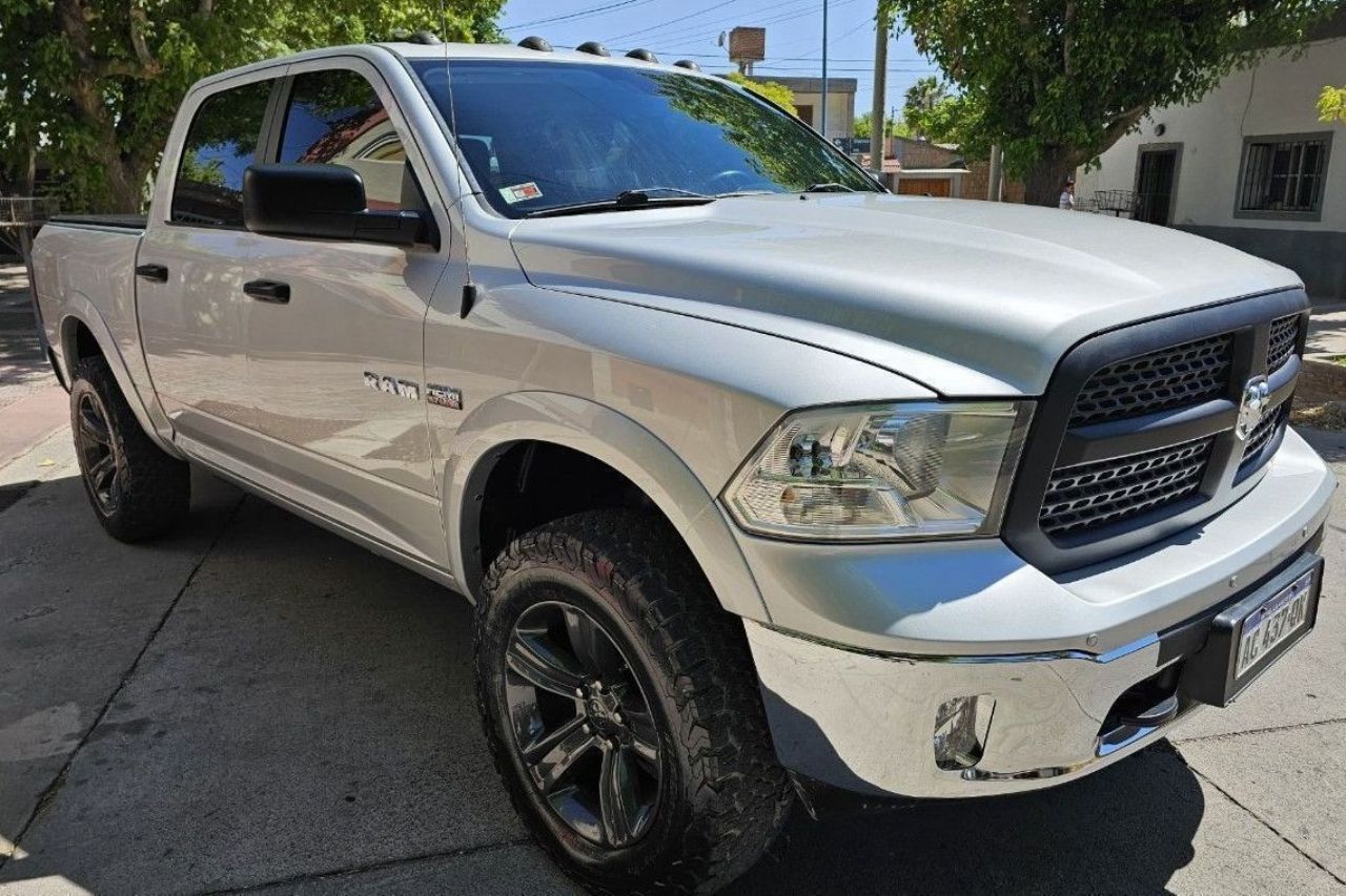RAM 1500 Usada en Mendoza, deRuedas