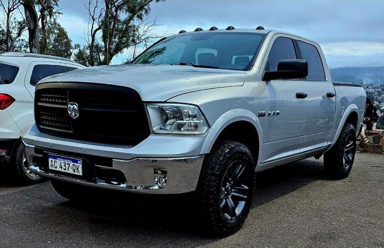 RAM 1500 Usada en Mendoza, deRuedas