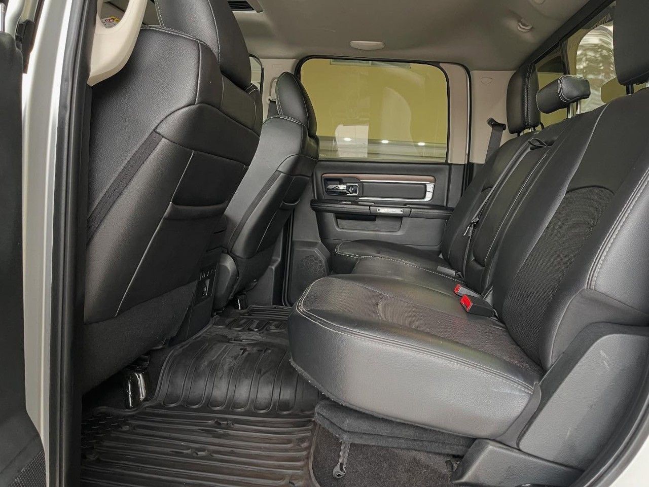 RAM 1500 Usada Financiado en San Juan, deRuedas