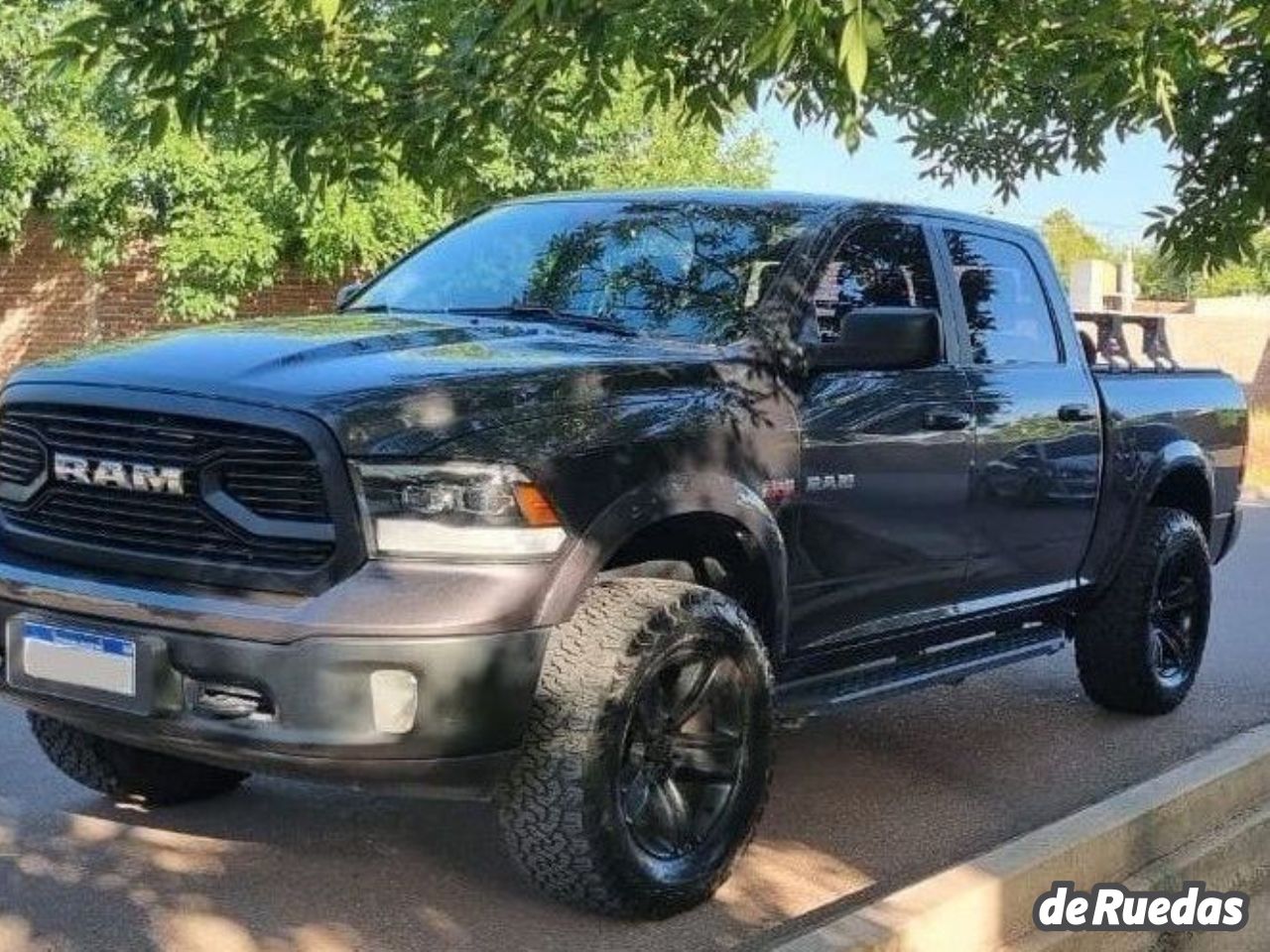 RAM 1500 Usada en Mendoza, deRuedas