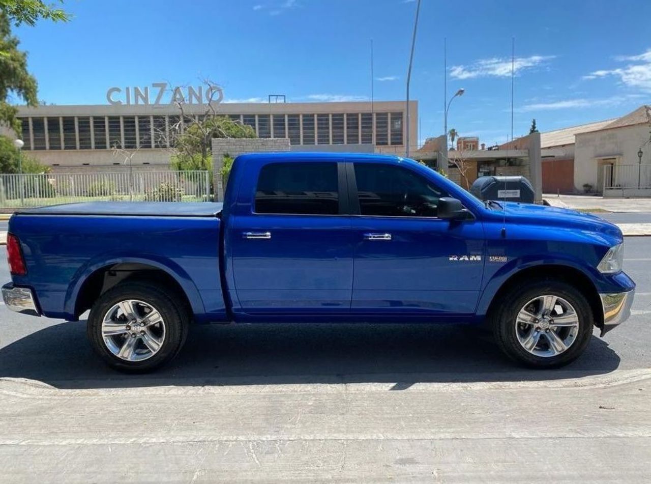 RAM 1500 Usada en San Juan, deRuedas