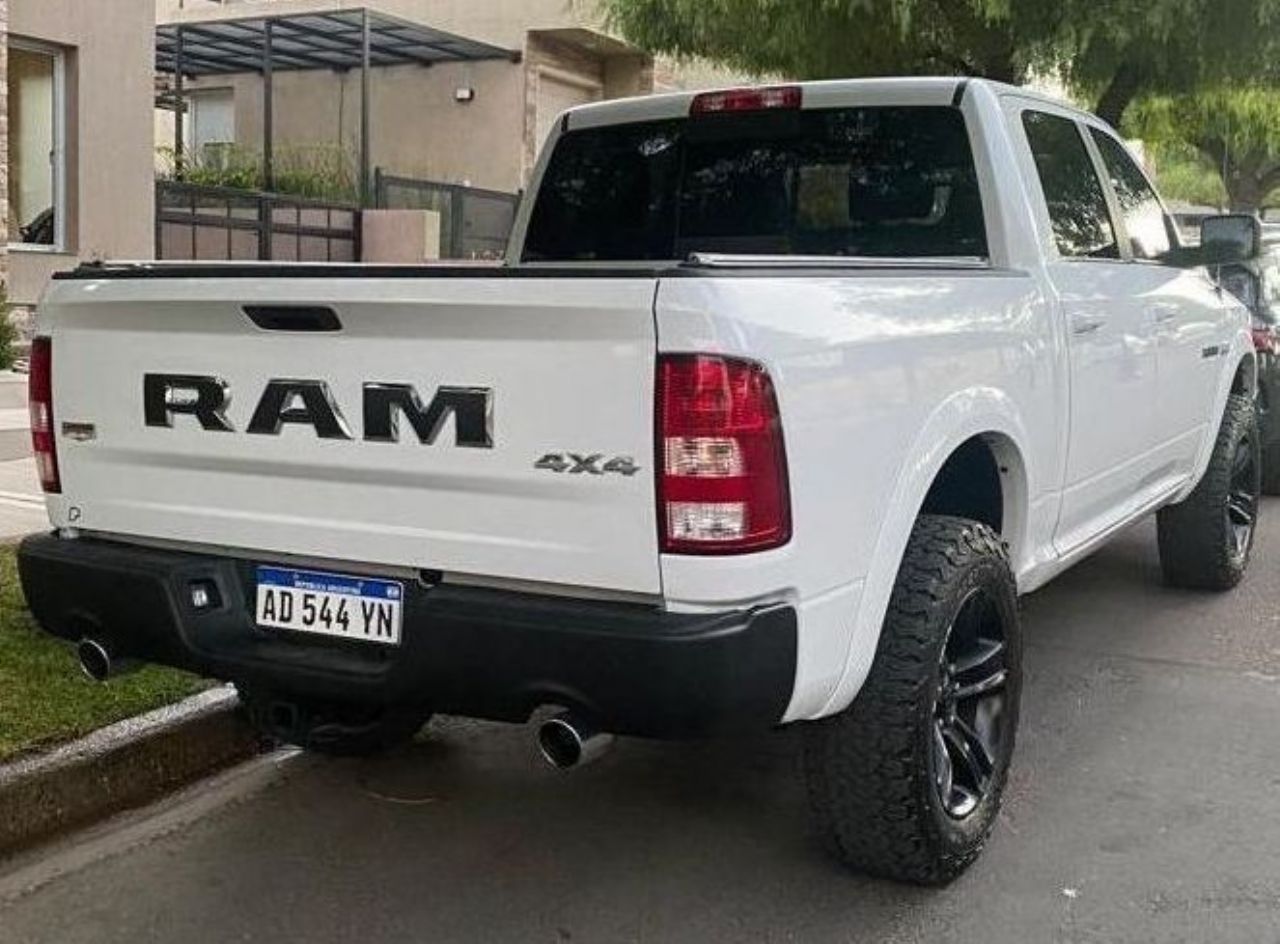 RAM 1500 Usada en Mendoza, deRuedas