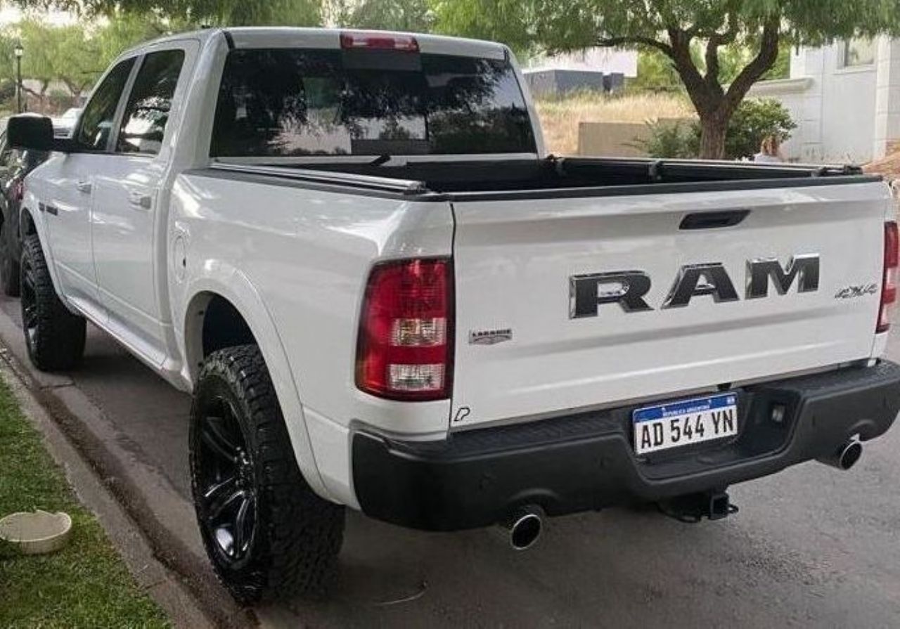 RAM 1500 Usada en Mendoza, deRuedas