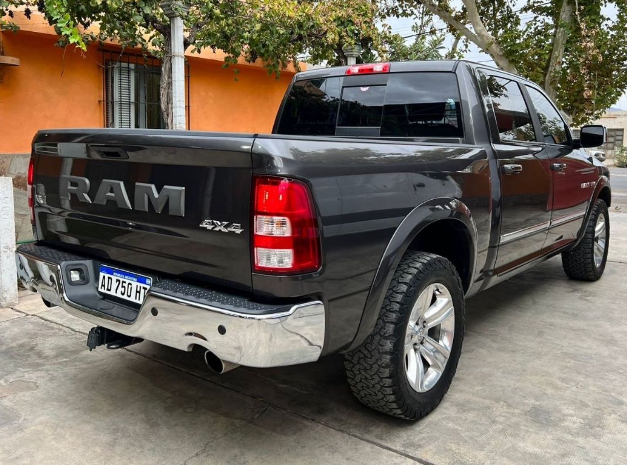 RAM 1500 Usada en San Juan, deRuedas