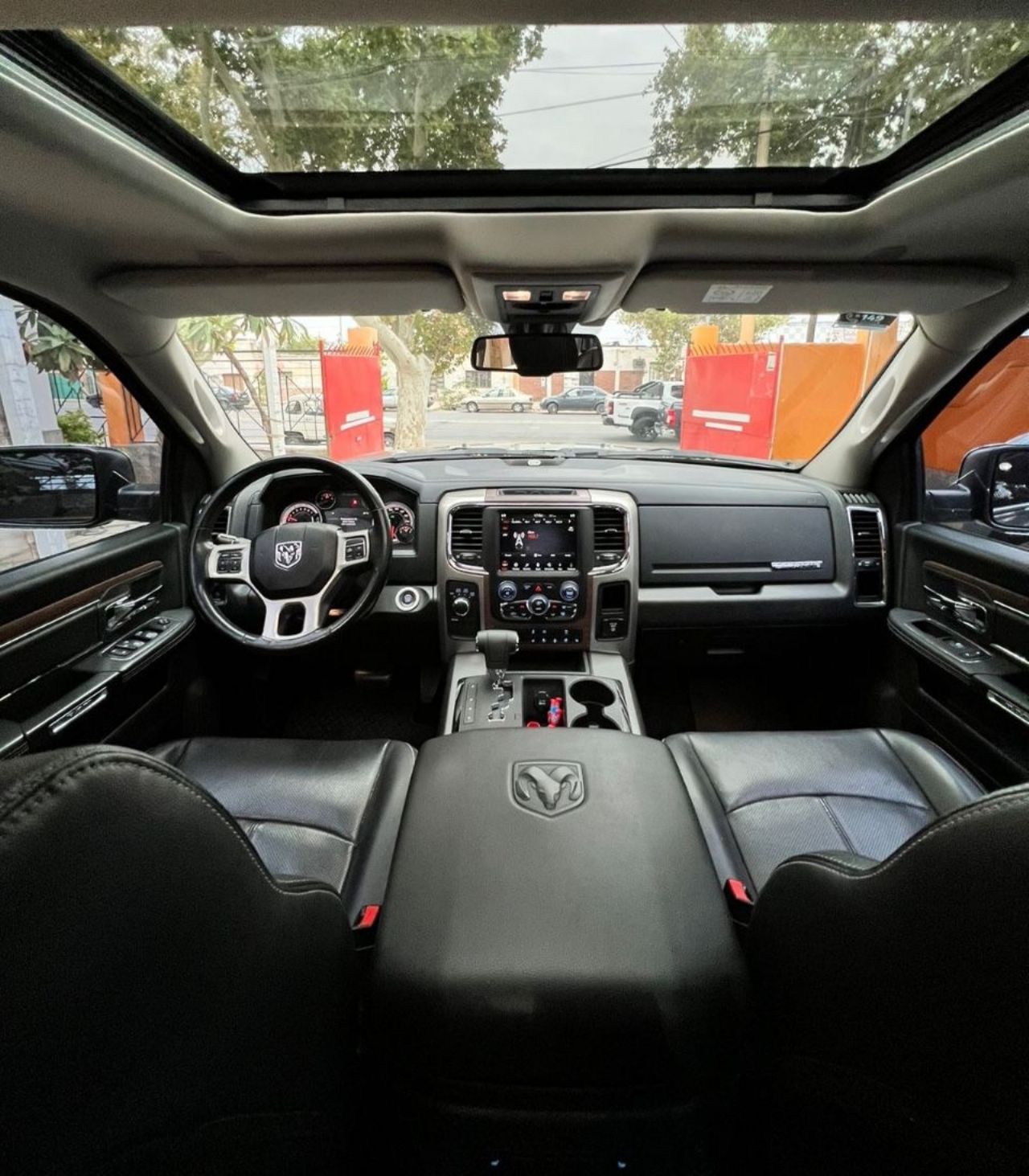 RAM 1500 Usada en San Juan, deRuedas
