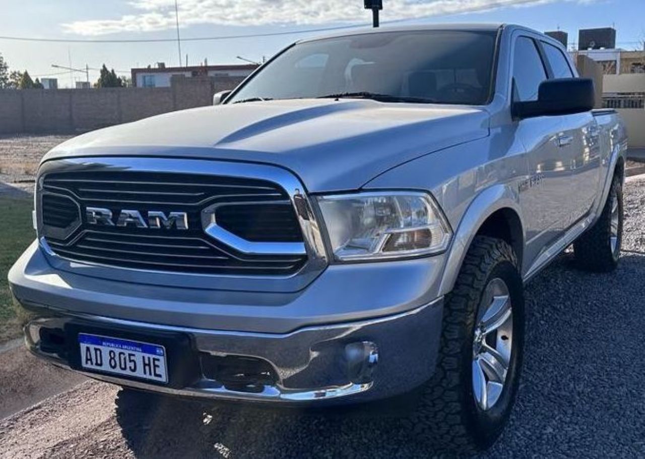 RAM 1500 Usada en Mendoza, deRuedas