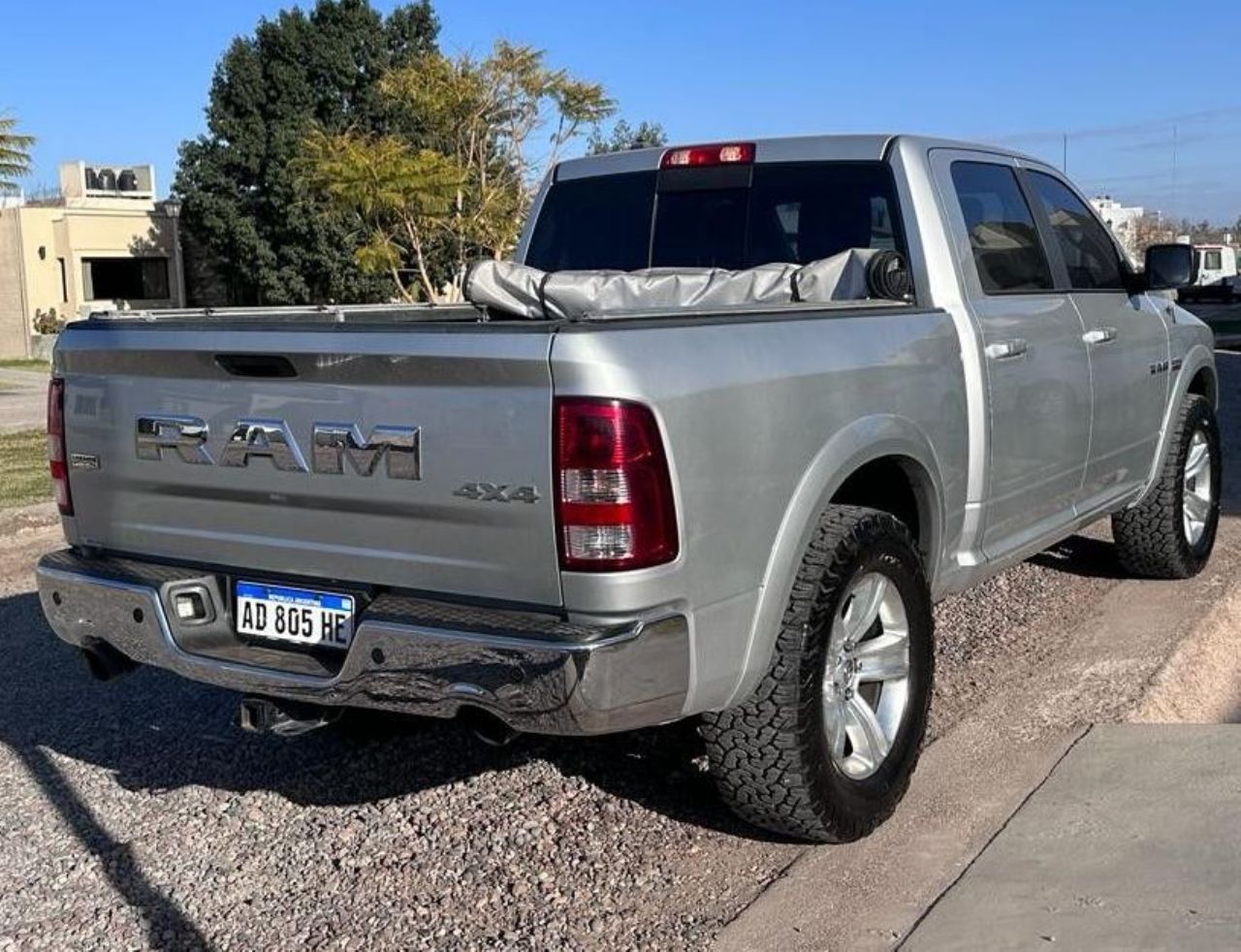RAM 1500 Usada en Mendoza, deRuedas
