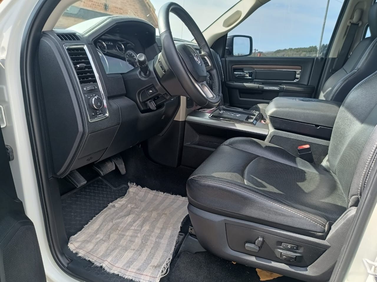 RAM 1500 Usada en Mendoza, deRuedas