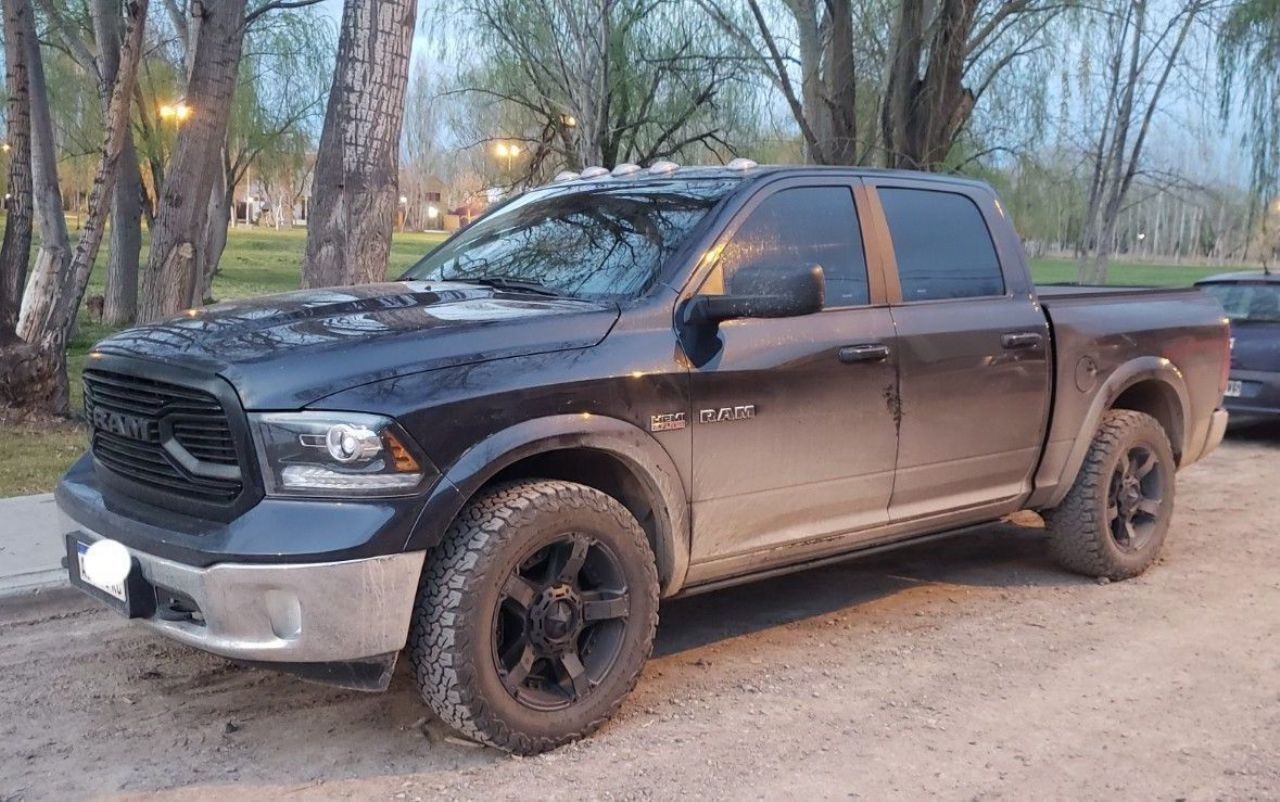 RAM 1500 Usada en Mendoza, deRuedas