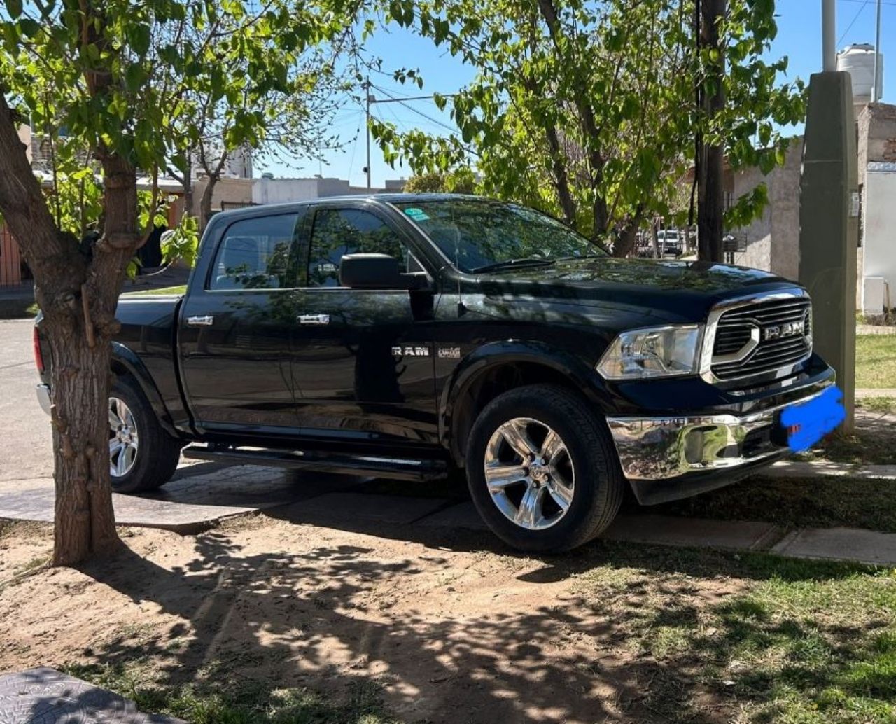 RAM 1500 Usada en Mendoza, deRuedas
