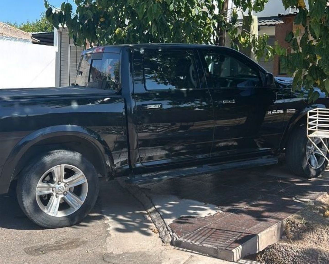 RAM 1500 Usada en Mendoza, deRuedas
