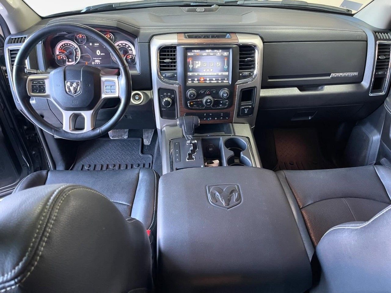 RAM 1500 Usada en San Juan, deRuedas