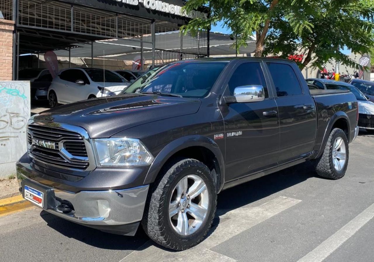 RAM 1500 Usada Financiado en San Juan, deRuedas