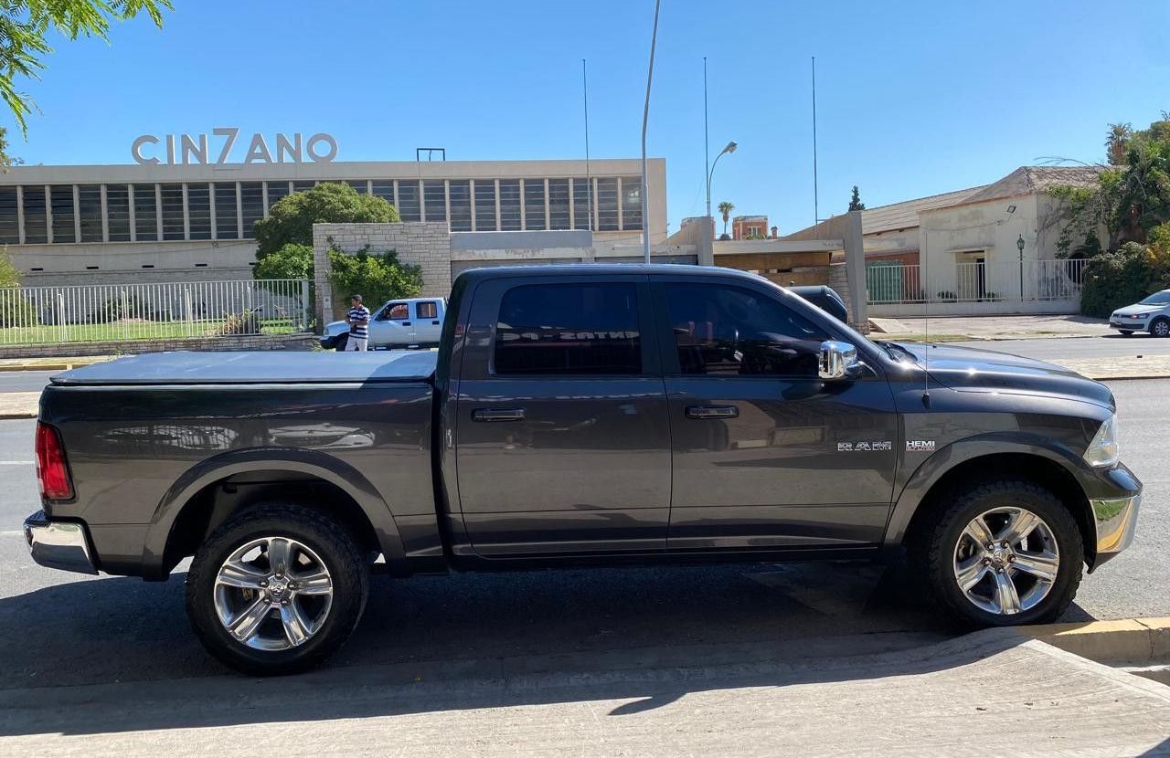RAM 1500 Usada Financiado en San Juan, deRuedas