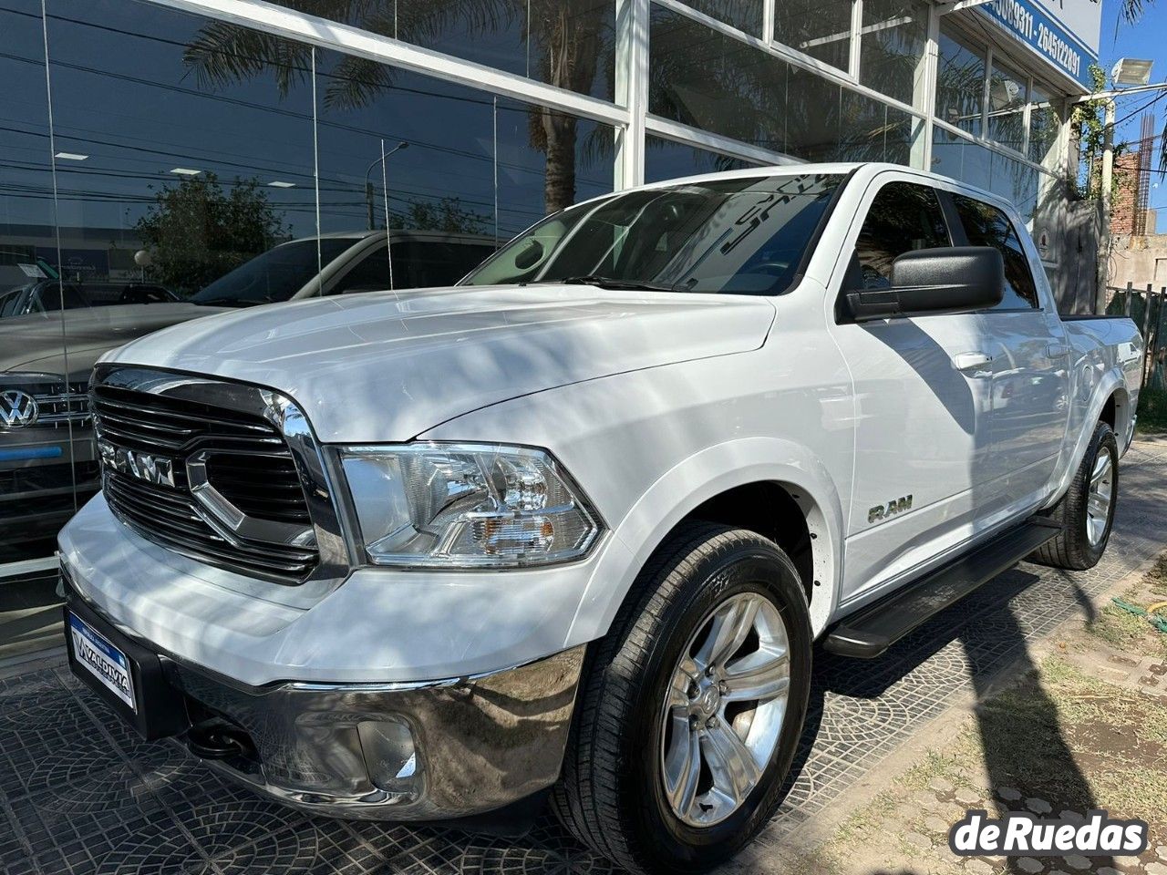 RAM 1500 Usada en San Juan, deRuedas