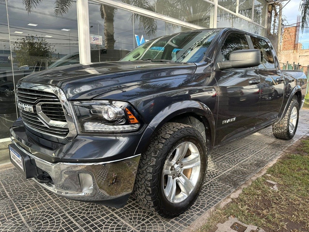 RAM 1500 Usada en San Juan, deRuedas