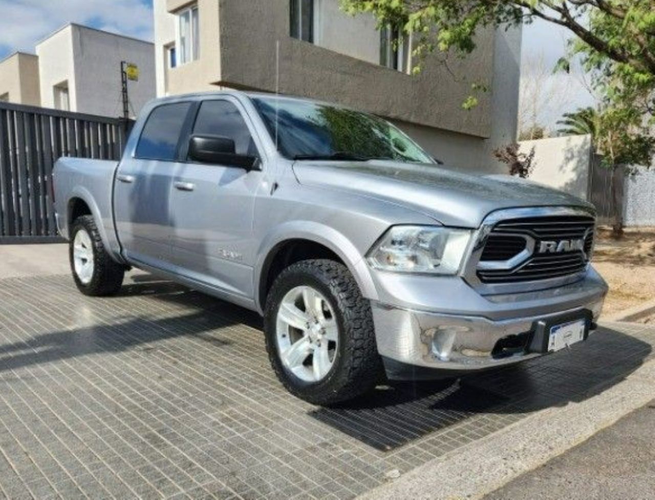 RAM 1500 Usada en Mendoza, deRuedas